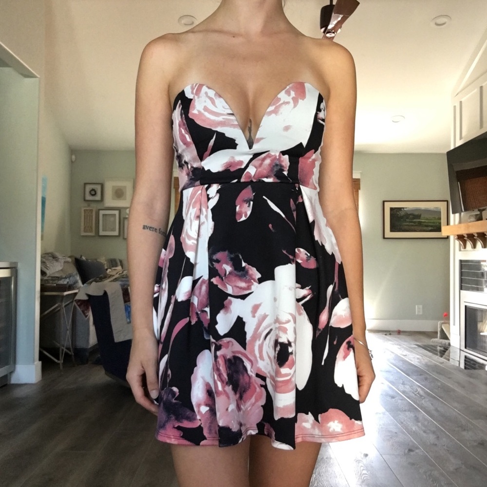 NWT Forever 21 Mini Floral Dress